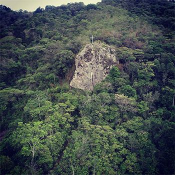 La Piedra de Aserrí, formación rocosa de más de 100 metros de altura